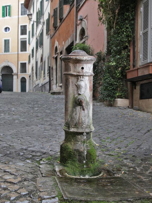 Nostromondo Apartments In Rome City Centre Δωμάτιο φωτογραφία